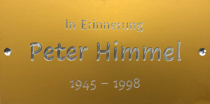 Grabschilder Ettlingen Schriftmuster kurv relief